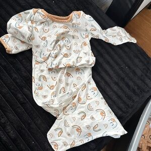 Kids Pajamas Long Sleeve Set with Sloth & Rainbow Print - Cream & Tan